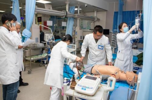 交大一附院榆林医院开展创伤救治专项实战演练全流程检验严重创伤