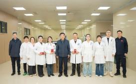 金马迎春送福至 “医”线坚守护民安——院领导除夕走访慰问一线职工 向坚守岗位的医务工作者致敬！